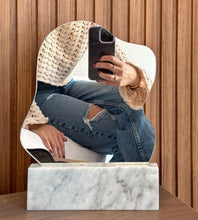 Cargar imagen en el visor de la galería, Espejo Dharma de Mármol Blanco