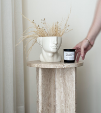 Cargar imagen en el visor de la galería, Mesa Lateral Pirita de Mármol Beige