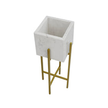 Cargar imagen en el visor de la galería, Macetero Chloe de Mármol Blanco Gold